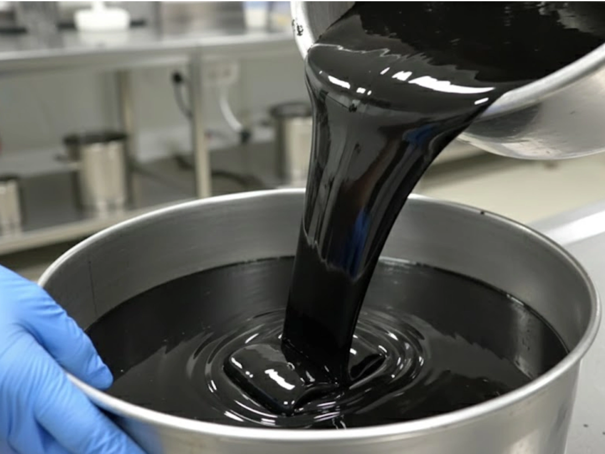 Graphit- und Nanomaterialdispersionen in Kolloid- und Pastenform